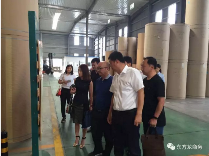 陪同湖南張家界、江蘇邳州實(shí)地考察新型包裝材料投資選址項(xiàng)目企業(yè)，務(wù)實(shí)推進(jìn)項(xiàng)目合作落地