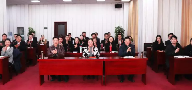 【評估會】東方龍商務(wù)舉行項(xiàng)目評估會,25個(gè)優(yōu)質(zhì)項(xiàng)目經(jīng)評估可對接政府園區(qū),6個(gè)全國布點(diǎn)項(xiàng)目涵蓋戰(zhàn)略新興產(chǎn)業(yè) 【評估會】東方龍商務(wù)舉行項(xiàng)目評估會,25個(gè)優(yōu)質(zhì)項(xiàng)目經(jīng)評估可對接政府園區(qū),6個(gè)全國布點(diǎn)項(xiàng)目涵蓋戰(zhàn)略新興產(chǎn)業(yè)