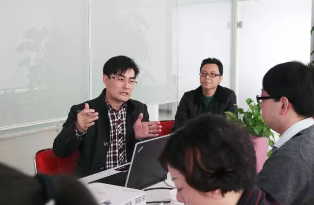 東方龍商務(wù)成功舉行腫瘤治療儀投資選址項(xiàng)目的政府對(duì)接會(huì)及投資對(duì)接會(huì)