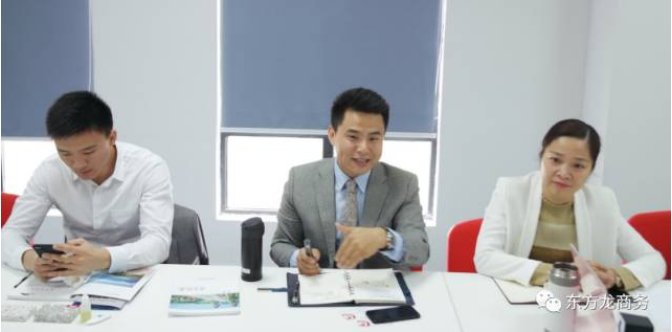 上海總部舉行建筑環(huán)保新材料全國(guó)布點(diǎn)投資選址項(xiàng)目的政府對(duì)接會(huì)，近期將盡快安排雙向考察