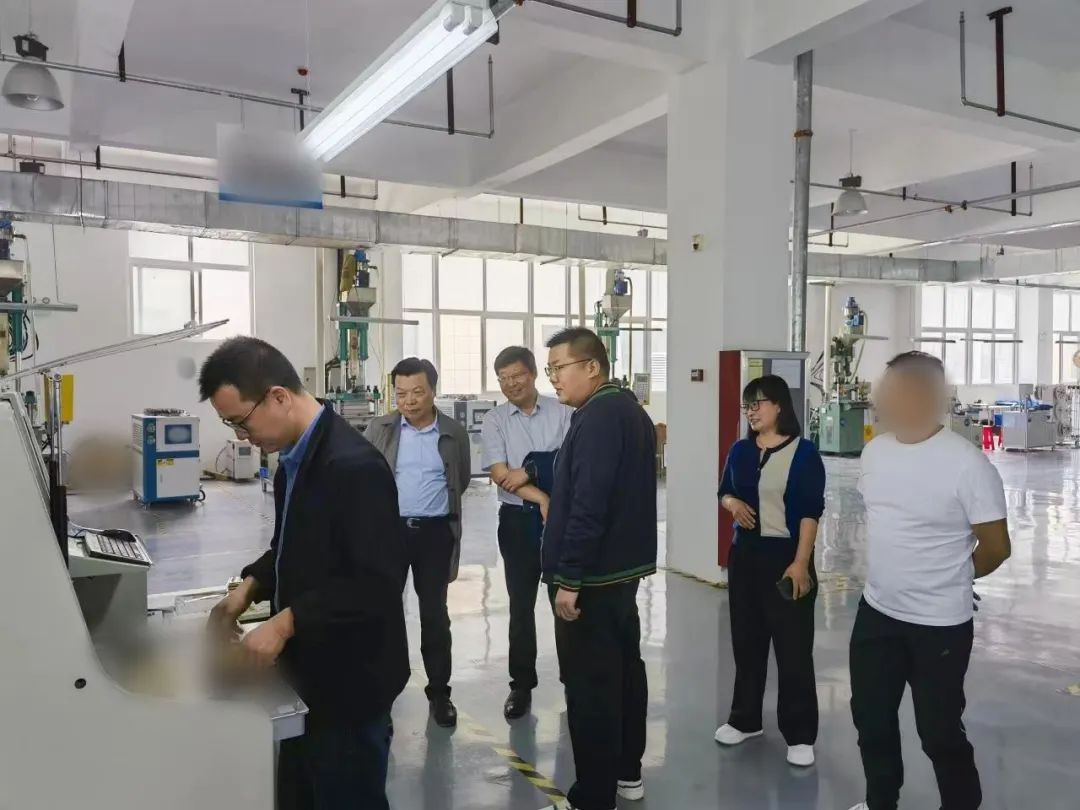 投資額5億，產品暢銷歐洲、北美和東南亞市場！LED顯示屏+光源產品生產擴建投資選址項目方實地考察河南某地方政府