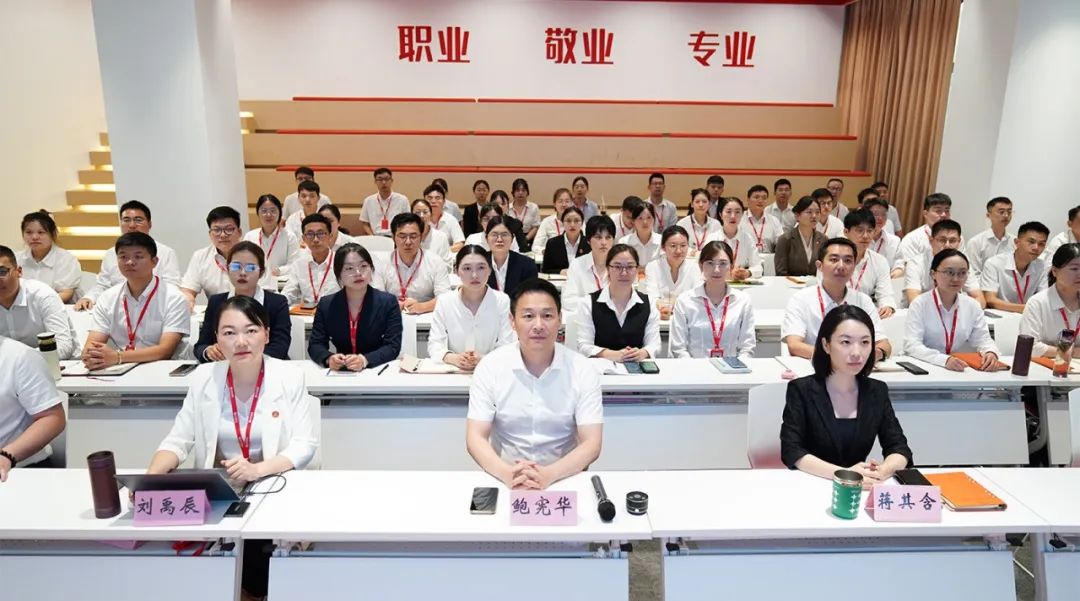 放大項(xiàng)目開發(fā)量，提振發(fā)展精氣神！9月上旬，集團(tuán)共34個(gè)優(yōu)質(zhì)投資選址項(xiàng)目通過評(píng)估