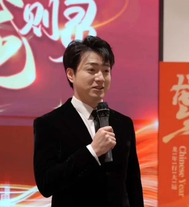 歡慶不止，夢想前行！東方龍商務集團“筑夢十年，有龍則靈”年度盛典圓滿落幕！