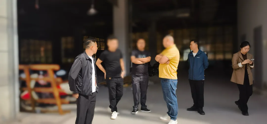 研發(fā)實力雄厚，客戶群體穩(wěn)定！高規(guī)格背光源生產(chǎn)擴建投資選址項目方反向考察四川某地方政府