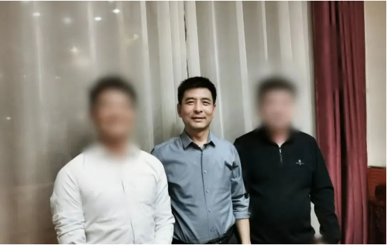 昨日考察,今日簽約!河北某地方政府與老牌休閑鞋服投資選址項目方成功簽訂投資協議 昨日考察,今日簽約!河北某地方政府與老牌休閑鞋服投資選址項目方成功簽訂投資協議