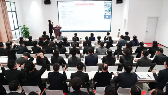 項目量質攀新高，掀起“大干100天”競賽高潮！12月上旬，集團成功通過49個優(yōu)質投資選址項目